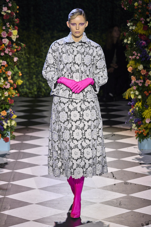 من مجموعة Richard Quinn لموسم خريف وشتاء 2023