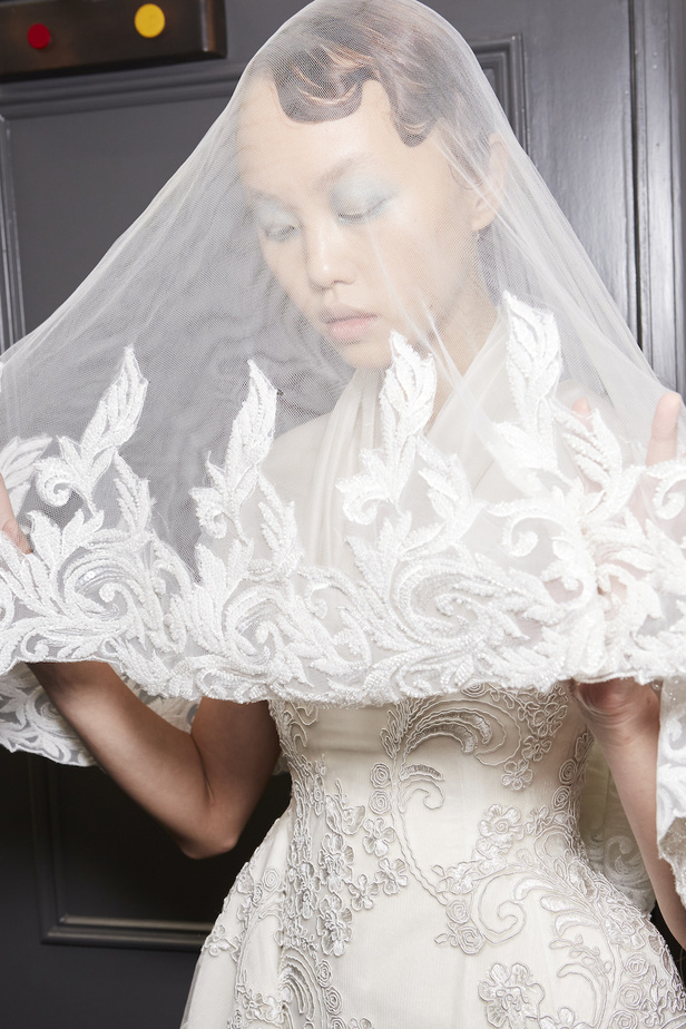 باقة من الورود قدمها لنا Richard Quinn لموسم خريف 2023