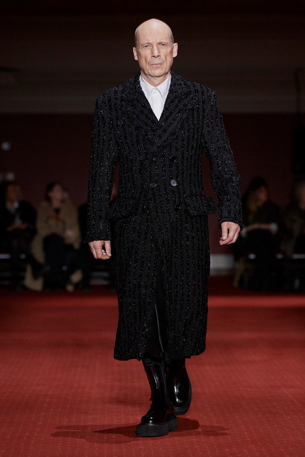 مجموعة سيمون روشا لخريف وشتاء 2024