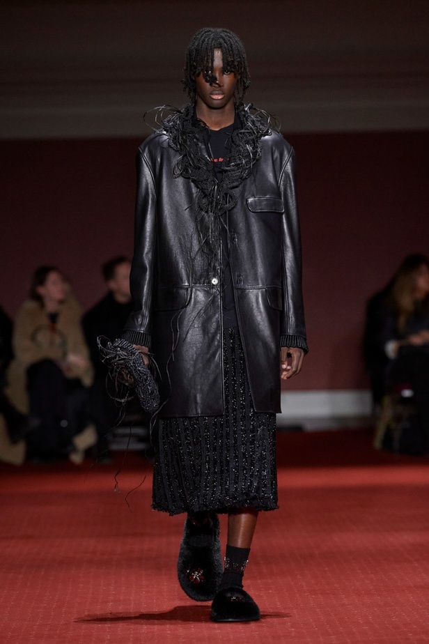 مجموعة سيمون روشا لخريف وشتاء 2024