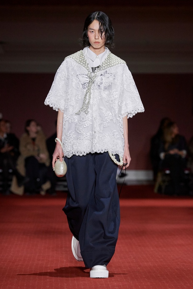 مجموعة سيمون روشا لخريف وشتاء 2024