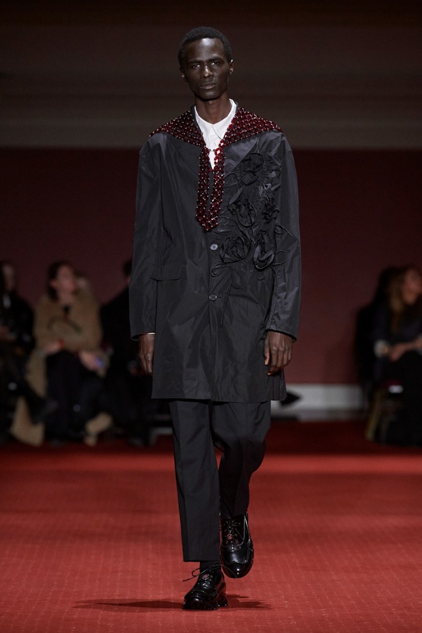 مجموعة سيمون روشا لخريف وشتاء 2024