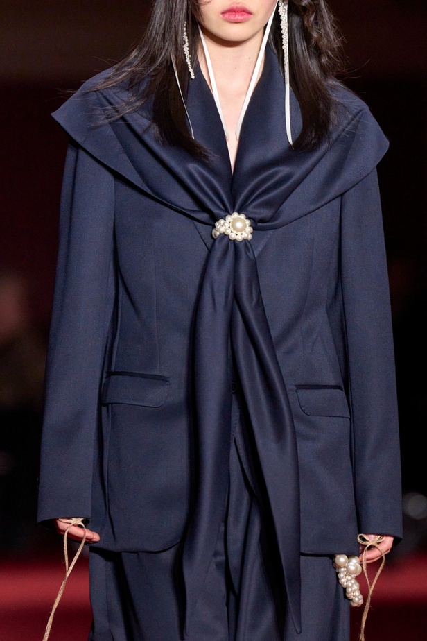 مجموعة سيمون روشا لخريف وشتاء 2024