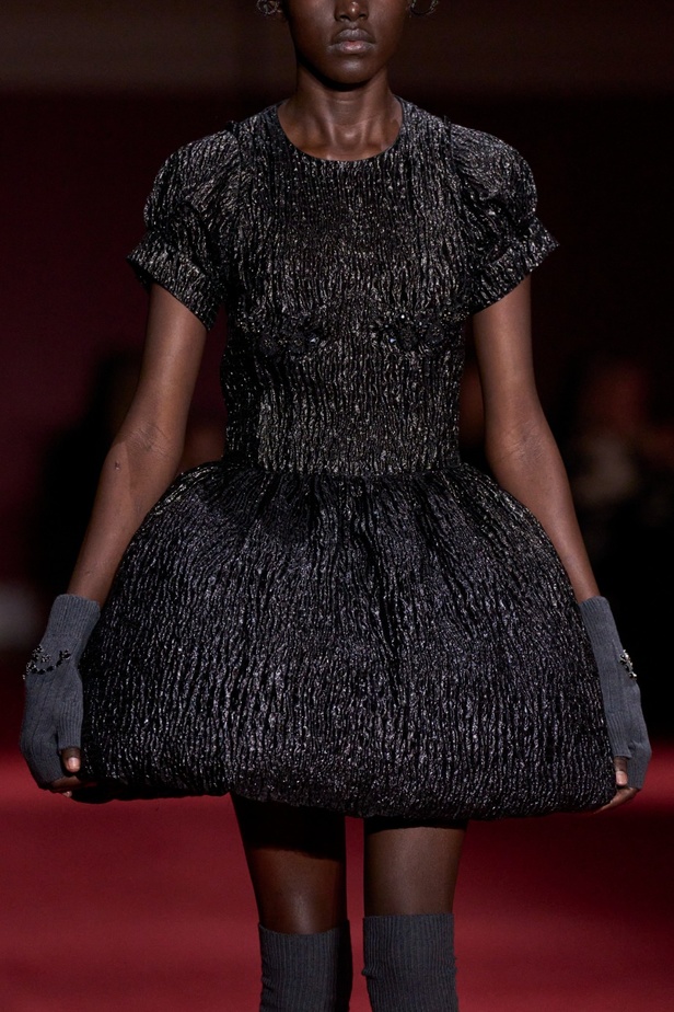 مجموعة سيمون روشا لخريف وشتاء 2024