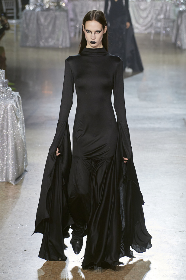 من مجموعة Rodarte لخريف وشتاء 2023-2024