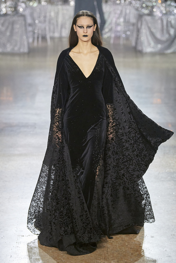 من مجموعة Rodarte لخريف وشتاء 2023-2024