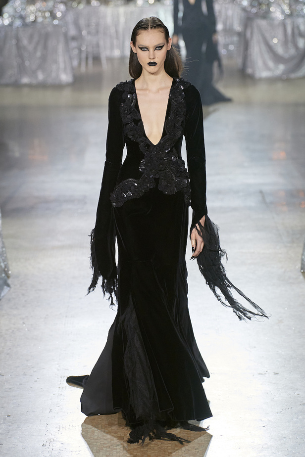 من مجموعة Rodarte لخريف وشتاء 2023-2024