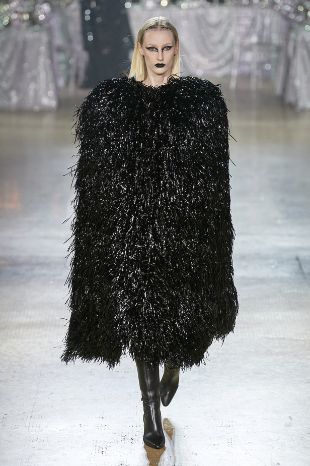 من مجموعة Rodarte لخريف وشتاء 2023-2024