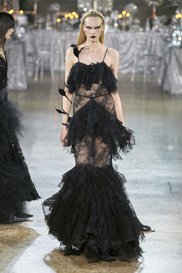 من مجموعة Rodarte لخريف وشتاء 2023-2024