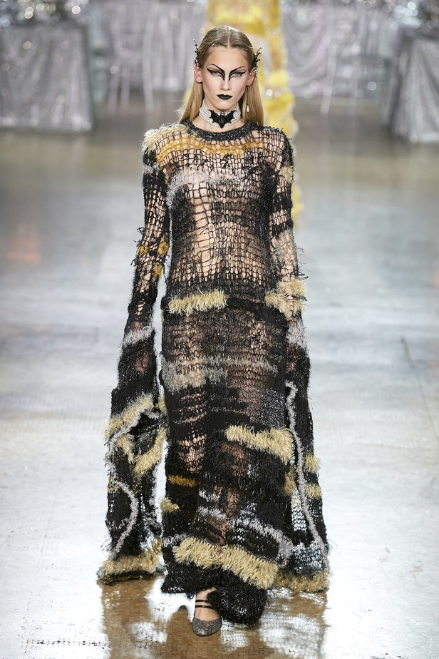 من مجموعة Rodarte لخريف وشتاء 2023-2024