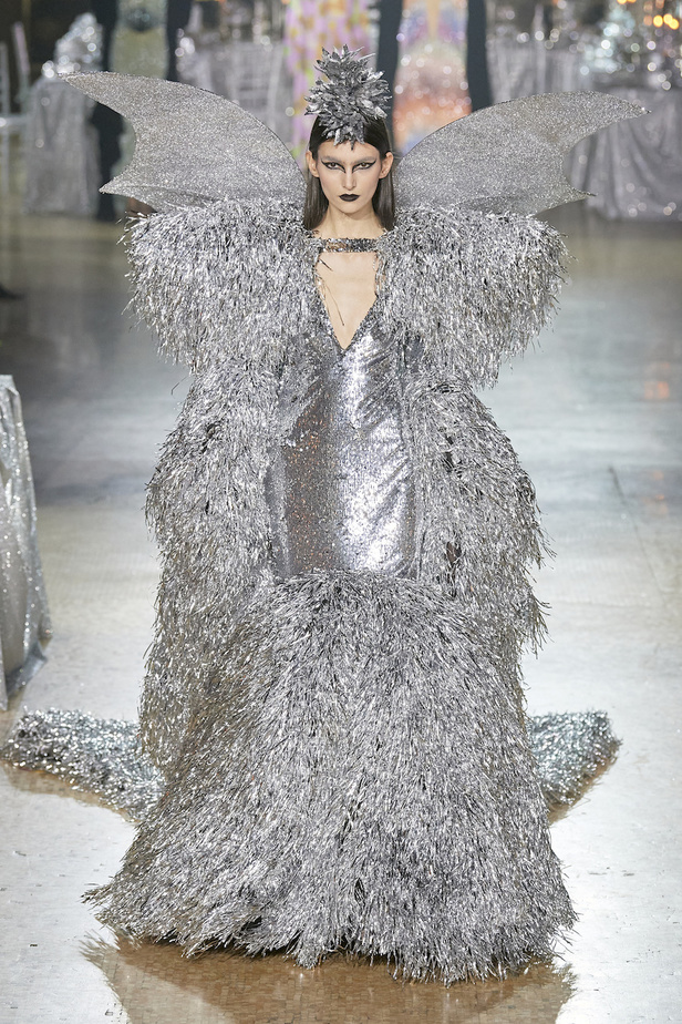 من مجموعة Rodarte لخريف وشتاء 2023-2024