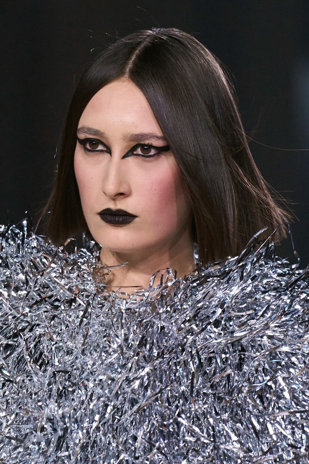 اطلالات جمالية من مجموعة Rodarte لخريف 2023