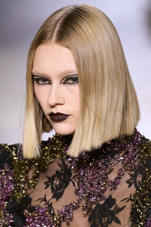 اطلالات جمالية من مجموعة Rodarte لخريف 2023