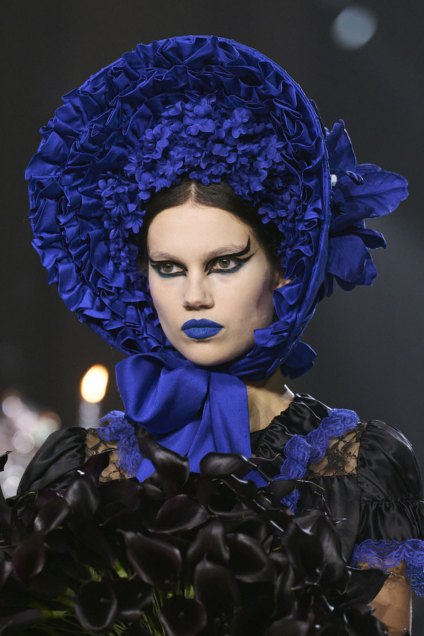 اكسسوارات من مجموعة Rodarte لخريف وشتاء 2023-2024