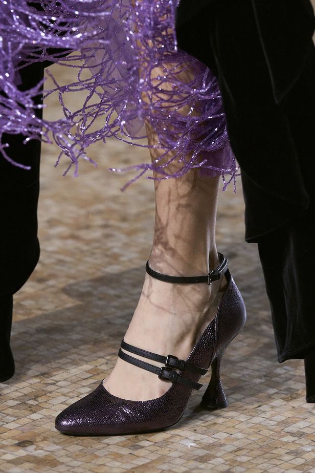 اكسسوارات من مجموعة Rodarte لخريف وشتاء 2023-2024