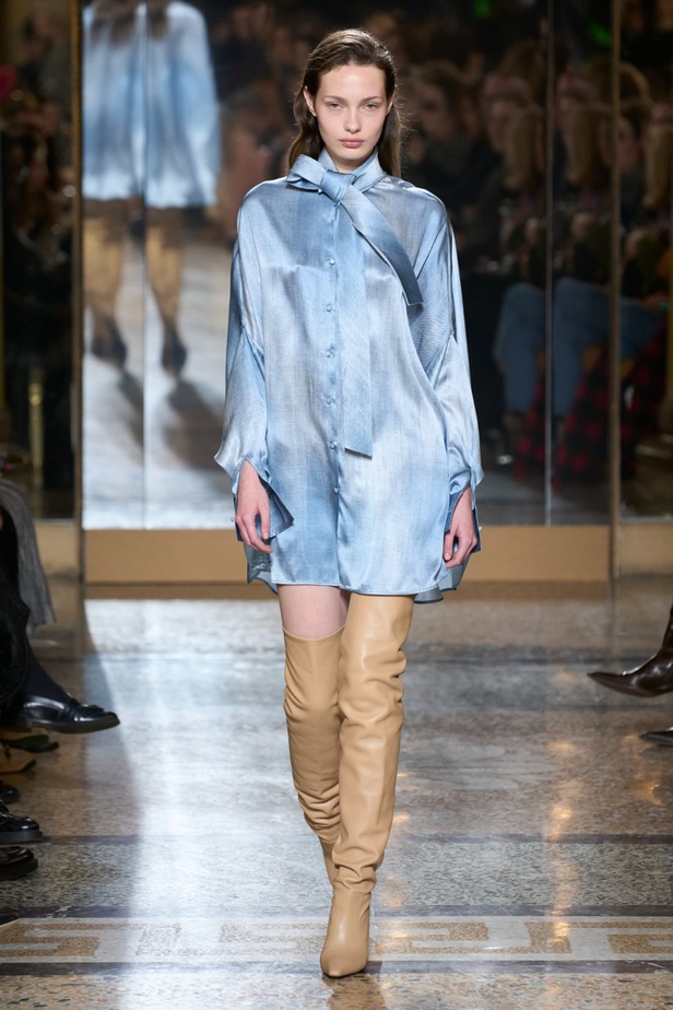 مجموعة Ermanno Scervino لخريف وشتاء 2024 تصاميم جمعت الأنوثة مع الخياطة الفاخرة والأقمشة الفاتنة