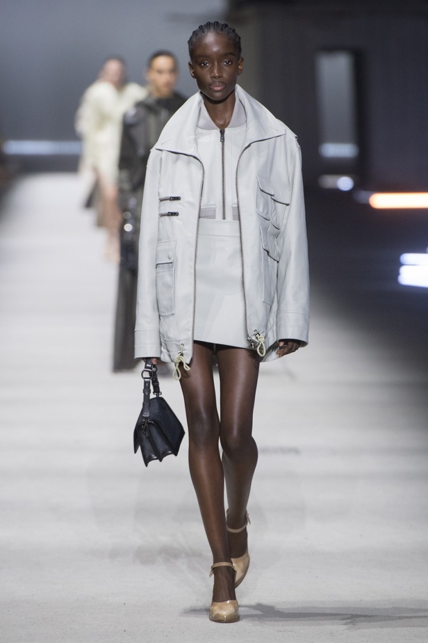 مجموعة Tod's أساسية وحديثة من قطع أيقونية قيّمة 