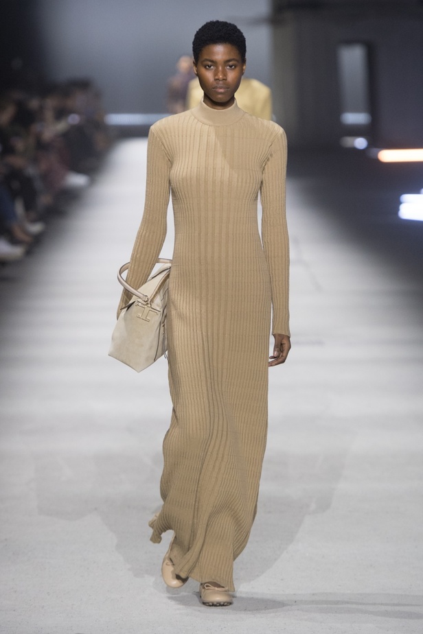 مجموعة Tod's أساسية وحديثة من قطع أيقونية قيّمة 