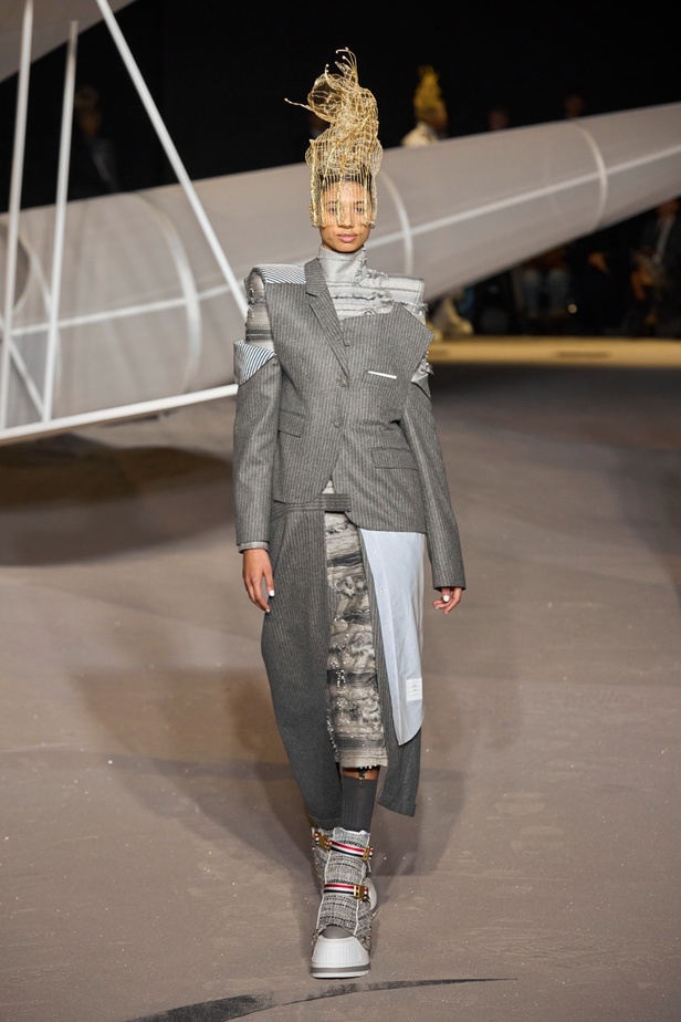 مجموعة Thom Browne تترجم رواية "الأمير الصغير" إلى عرض أزياء مبهر