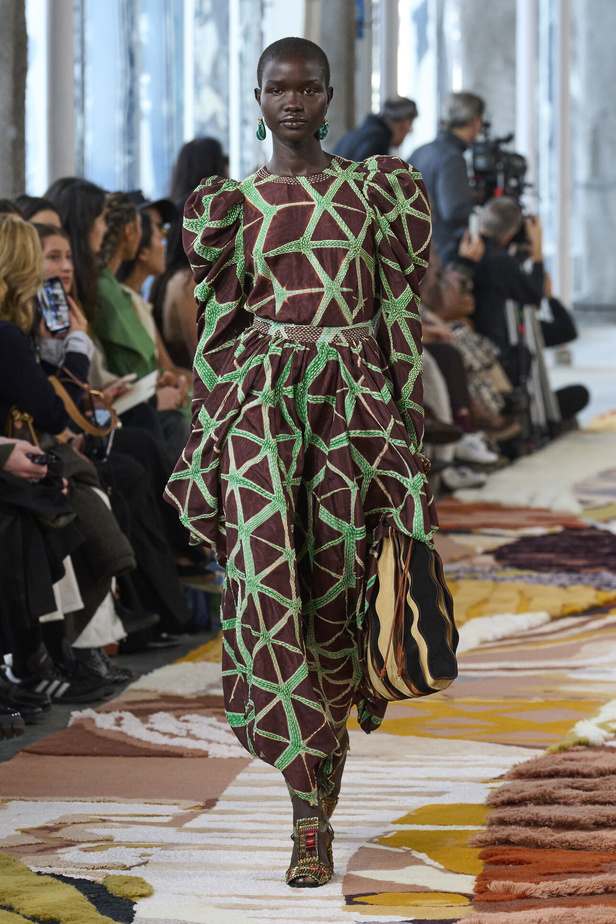 مجموعة Ulla Johnson لخريف وشتاء 2023-2024 في نيويورك..