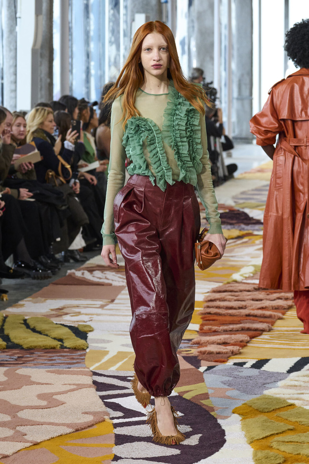 مجموعة Ulla Johnson لخريف وشتاء 2023-2024 في نيويورك..