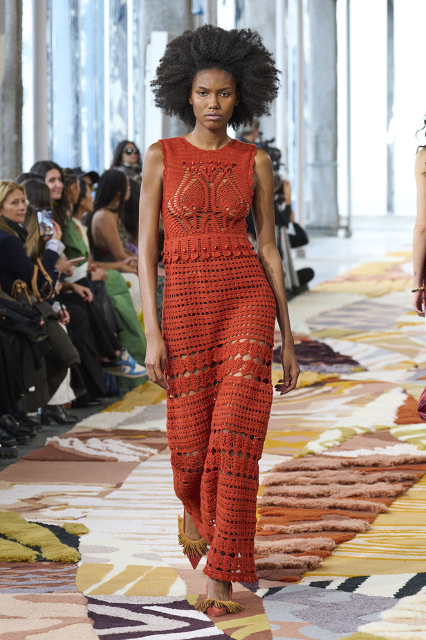 مجموعة Ulla Johnson لخريف وشتاء 2023-2024 في نيويورك..