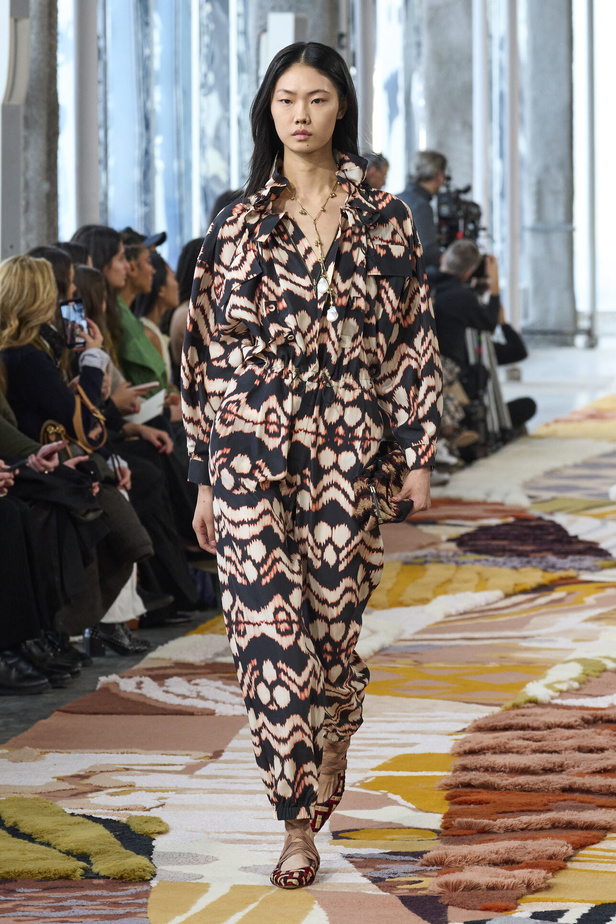 مجموعة Ulla Johnson لخريف وشتاء 2023-2024 في نيويورك..