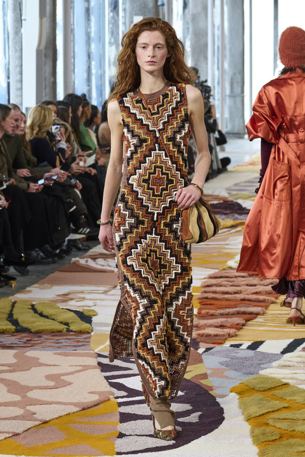 مجموعة Ulla Johnson لخريف وشتاء 2023-2024 في نيويورك..