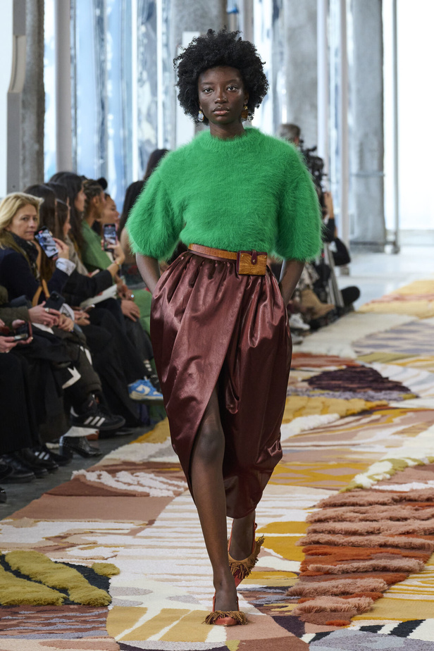 مجموعة Ulla Johnson لخريف وشتاء 2023-2024 في نيويورك..