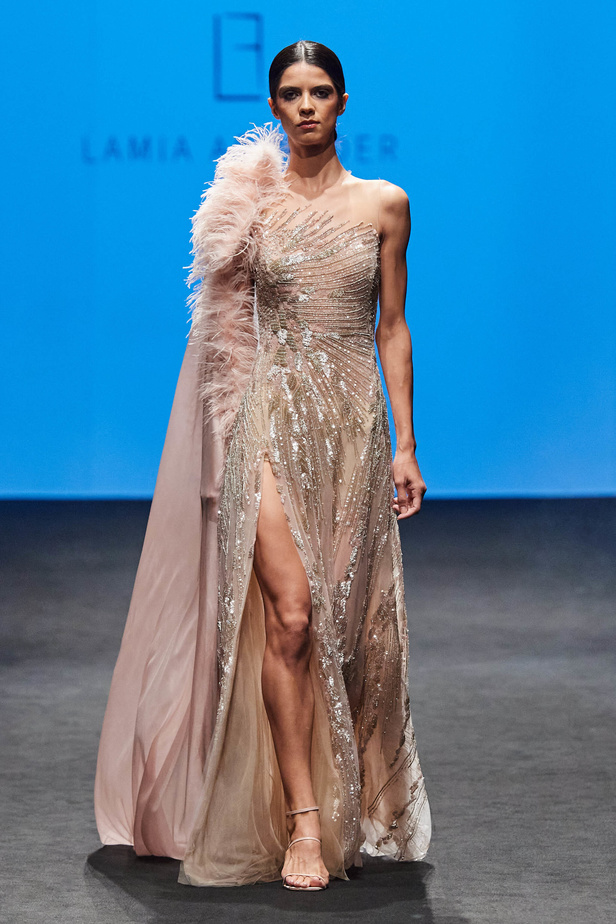 المصممة لميا أبي نادر للمرة الأولى في أسبوع دبي للموضة