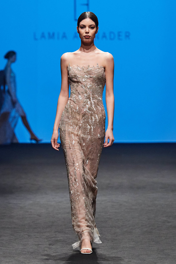 المصممة لميا أبي نادر للمرة الأولى في أسبوع دبي للموضة