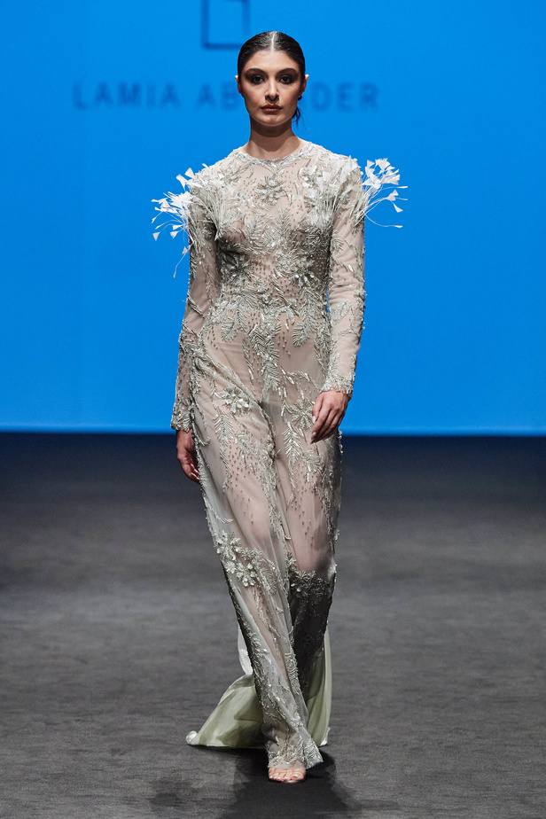 المصممة لميا أبي نادر للمرة الأولى في أسبوع دبي للموضة