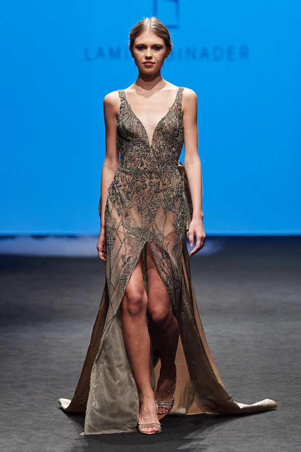 المصممة لميا أبي نادر للمرة الأولى في أسبوع دبي للموضة