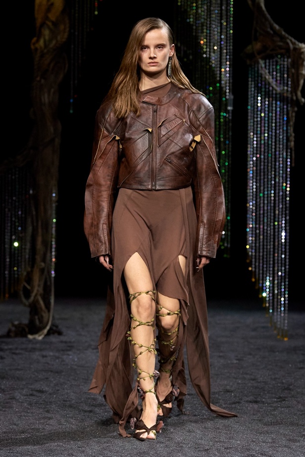 مجموعة Acne لخريف وشتاء 2023-2024 مستوحاة من قلب الطبيعة