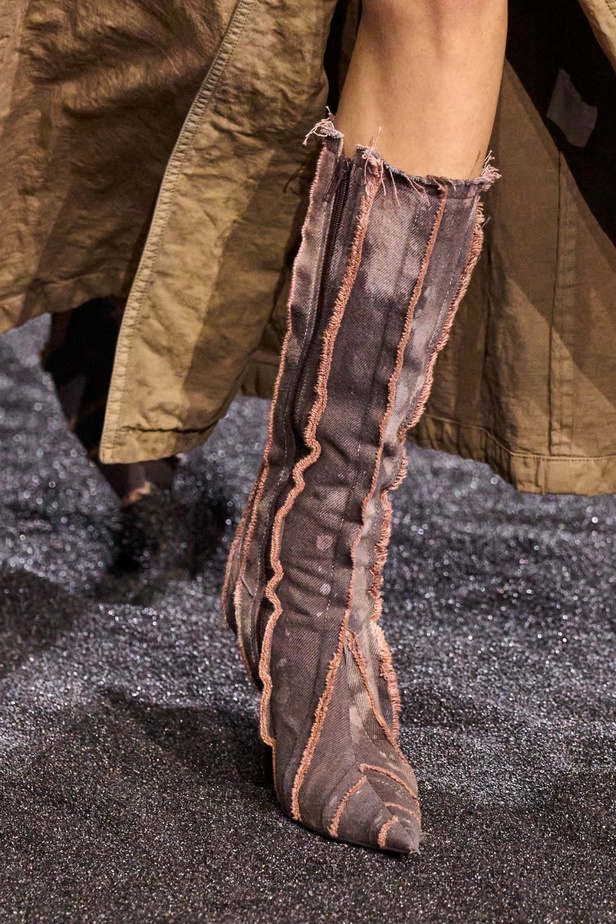 مجموعة Acne لخريف وشتاء 2023-2024 مستوحاة من قلب الطبيعة