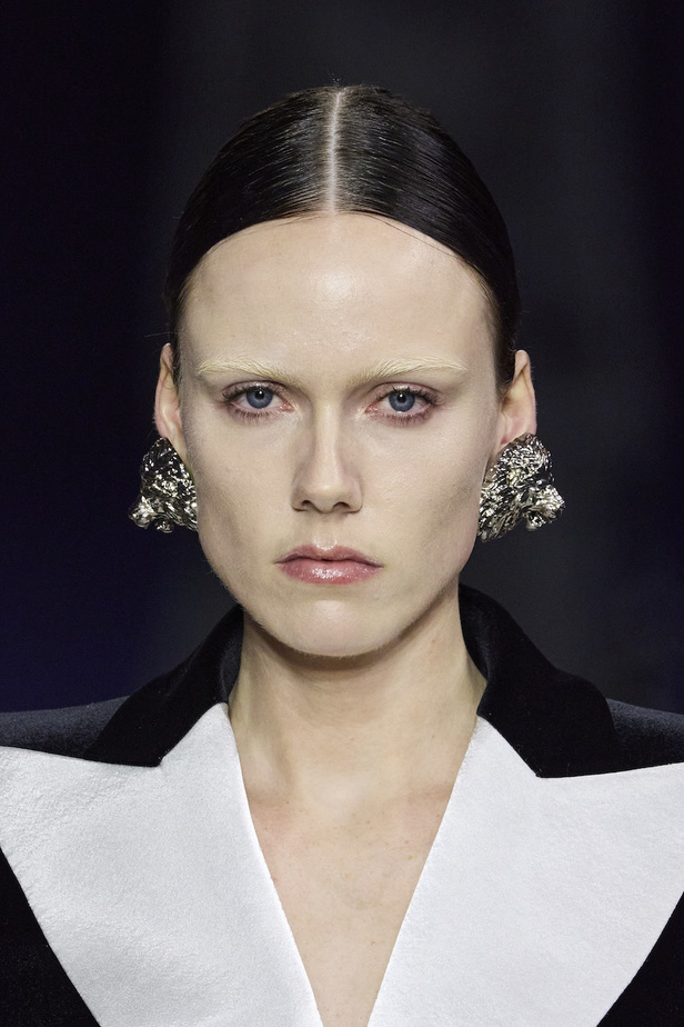 مجموعة بالمان لخريف 2023 تعيد أمجاد حقبة الخمسينات بأرقى الطرق 