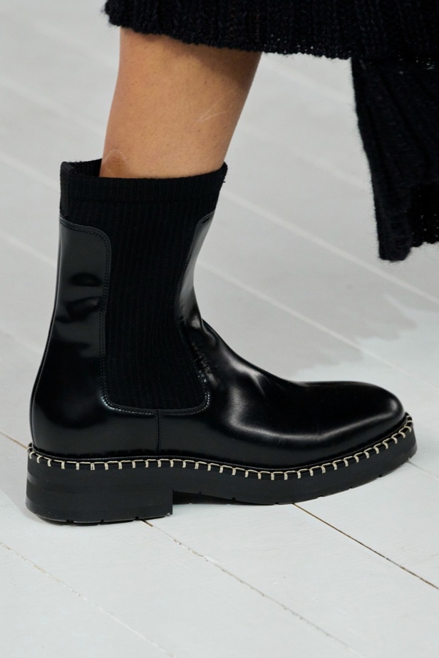 مجموعة Chloe لخريف وشتاء 2023-2024 تستكشف الأنوثة مع شغف التصاميم المستدامة