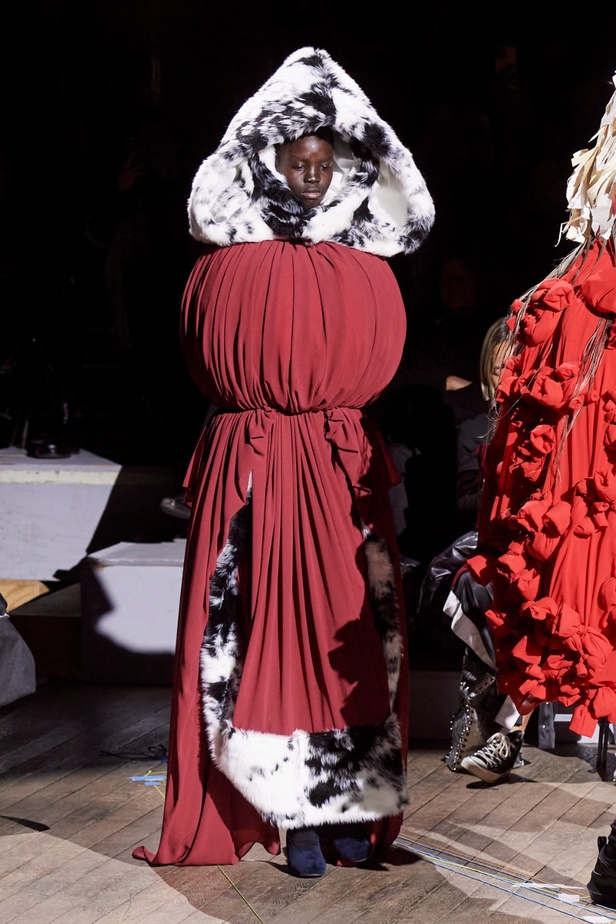 مجموعة Comme des Garçons لخريف وشتاء 2023-2024