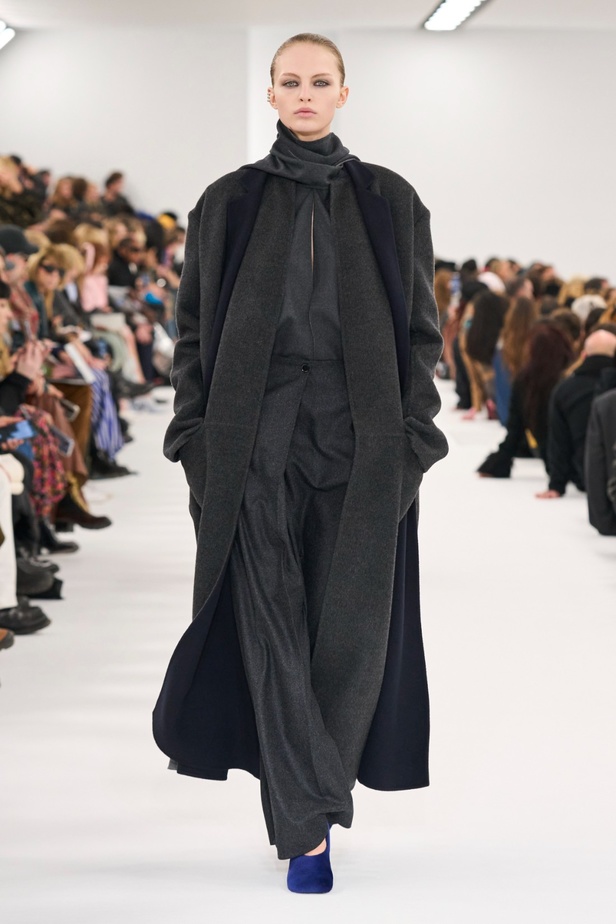 مجموعة Givenchy لخريف وشتاء 2023-2024... إرث الدار يجتمع باللمسة المعاصرة لماثيو ويليامز