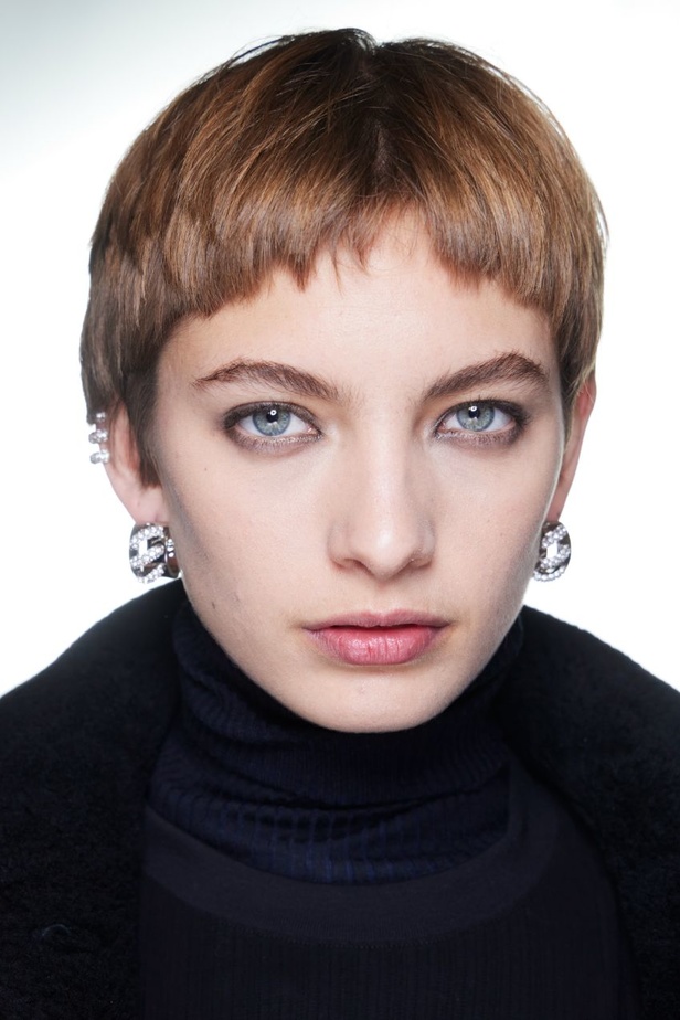 مجموعة Givenchy لخريف وشتاء 2023-2024... إرث الدار يجتمع باللمسة المعاصرة لماثيو ويليامز