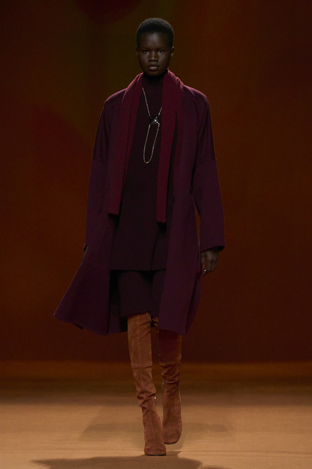 من مجموعة هرمس لموسم خريف وشتاء 2023-2024