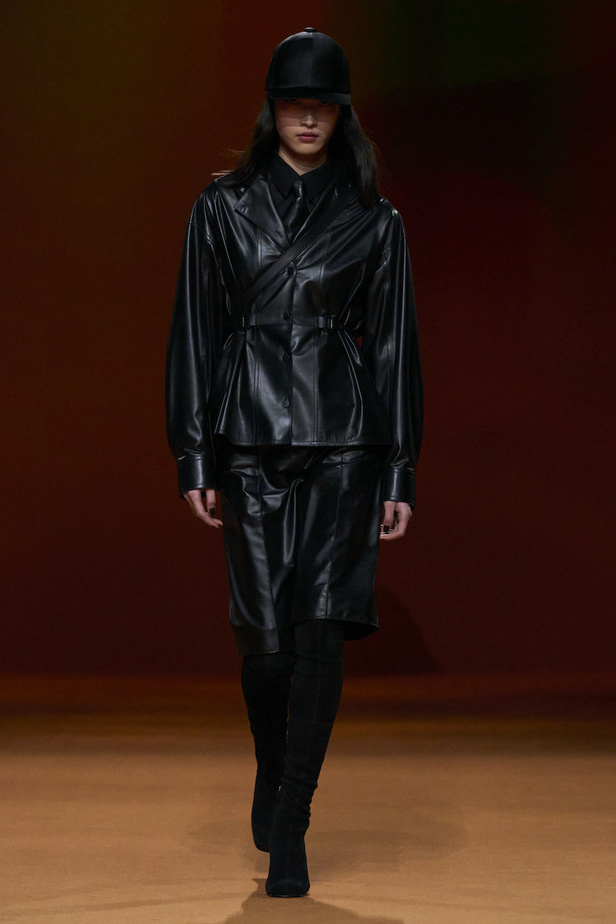 من مجموعة هرمس لموسم خريف وشتاء 2023-2024