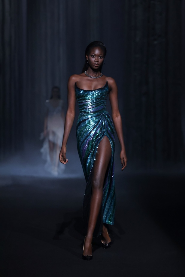 تباين الليل والنهار في مجموعة جورج حبيقة لخريف وشتاء 2023-2024 