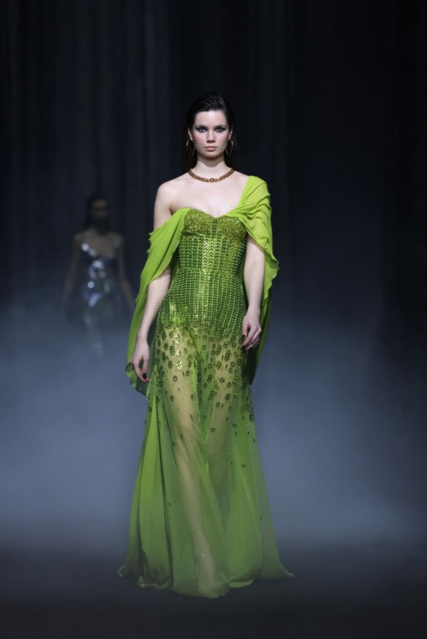 تباين الليل والنهار في مجموعة جورج حبيقة لخريف وشتاء 2023-2024 