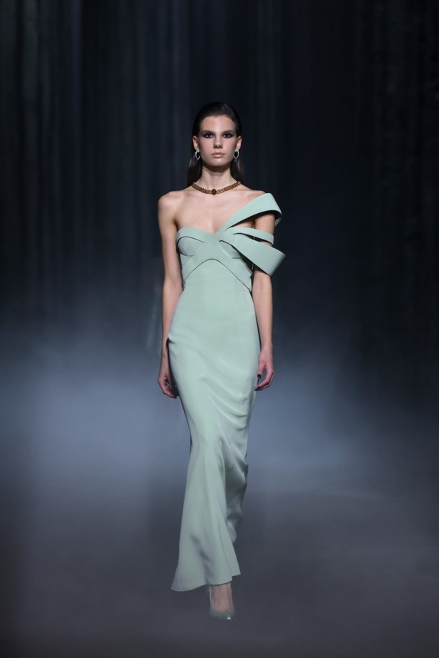 تباين الليل والنهار في مجموعة جورج حبيقة لخريف وشتاء 2023-2024 