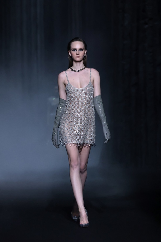 تباين الليل والنهار في مجموعة جورج حبيقة لخريف وشتاء 2023-2024 