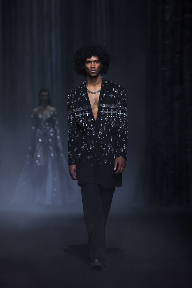 تباين الليل والنهار في مجموعة جورج حبيقة لخريف وشتاء 2023-2024 