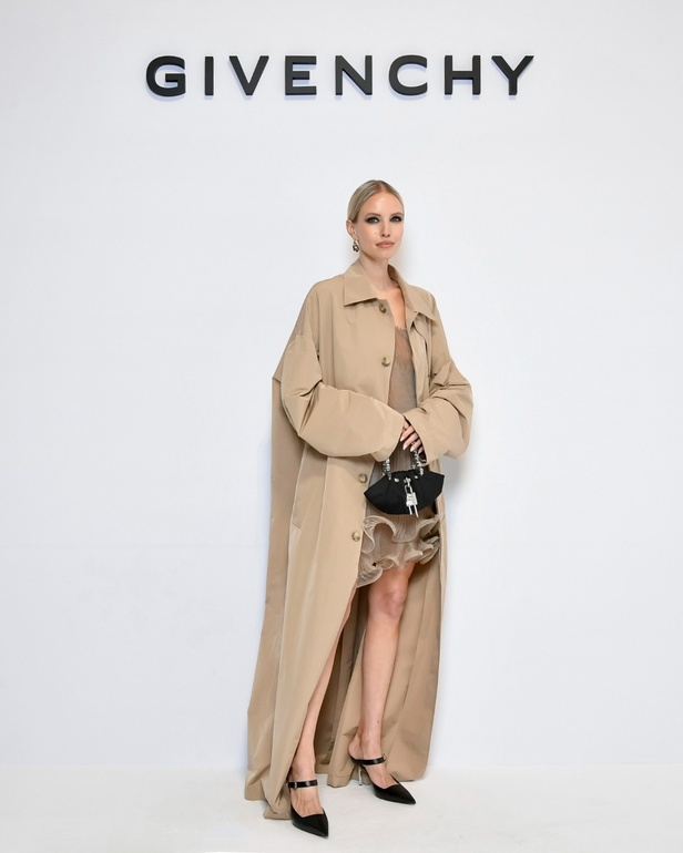 مجموعة Givenchy لخريف وشتاء 2023-2024... إرث الدار يجتمع باللمسة المعاصرة لماثيو ويليامز