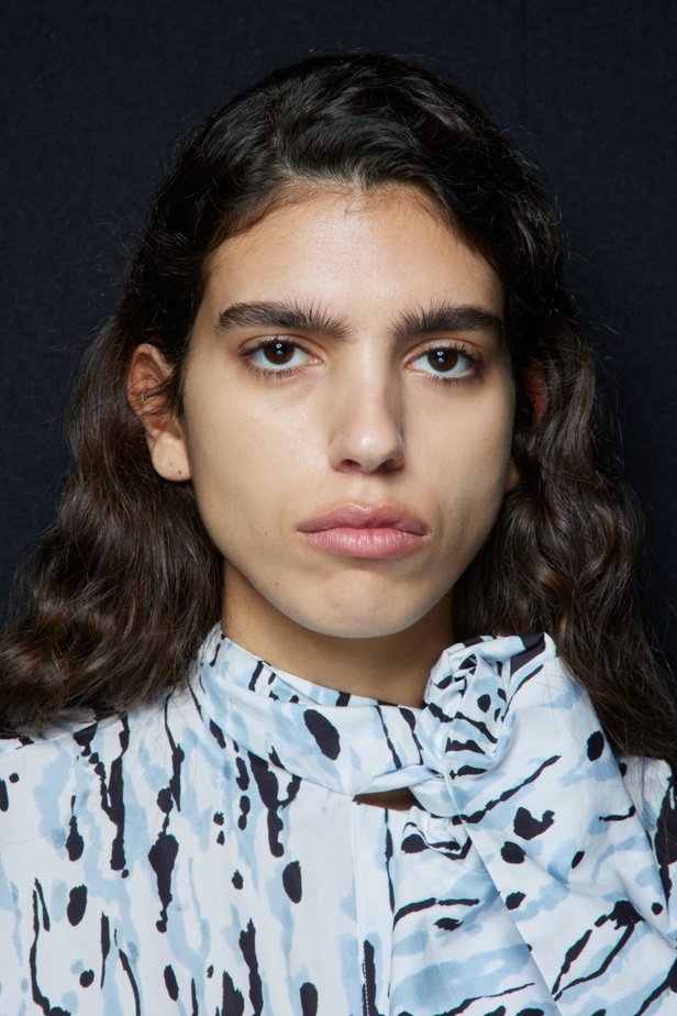 اطلالات جمالية من مجموعة MSGM لخريف وشتاء 2023-2024