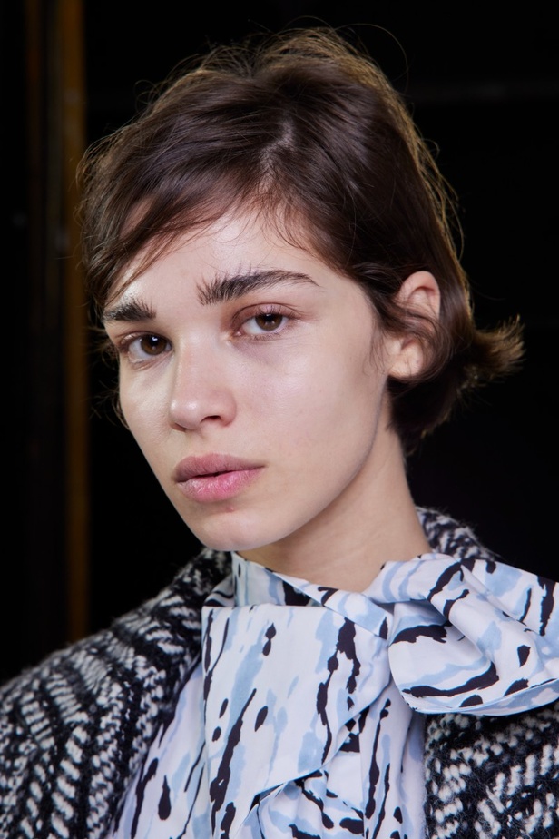 اطلالات جمالية من مجموعة MSGM لخريف وشتاء 2023-2024